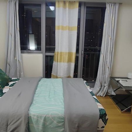 Aveline Suites Elite Rockwell View Acqua Private Residences Near Rockwell Makati Manila Exterior photo